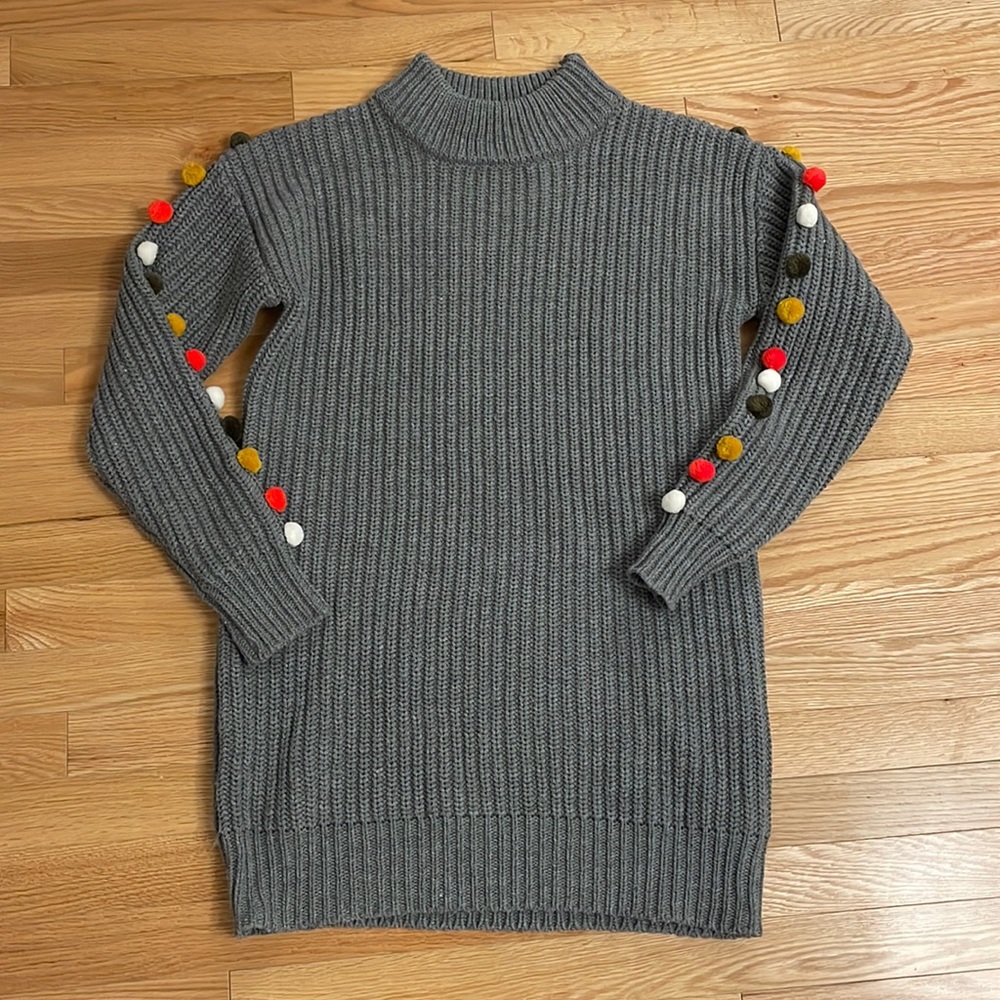 Chunky grey sweater with Pom poms